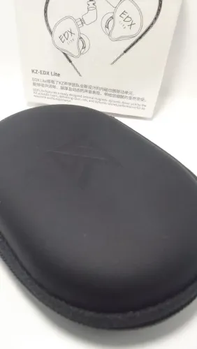 KZ EDX LITE + 1 ESTOJO KZ DE BRINDE