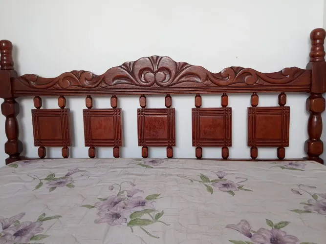 Cama de Casal Madeira Maciça 