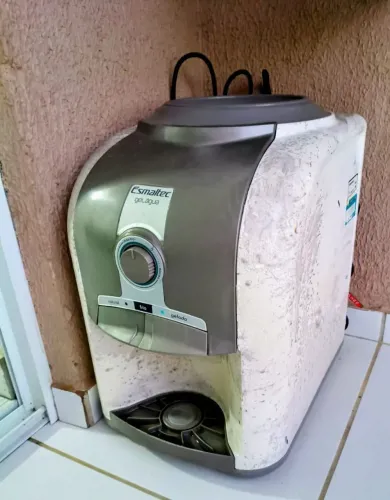 Gelágua Esmaltec