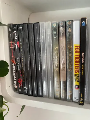 Coleção de DVDs de Shows - Beatles, Foo Fighters, Pearl Jam, RCHP, jazz