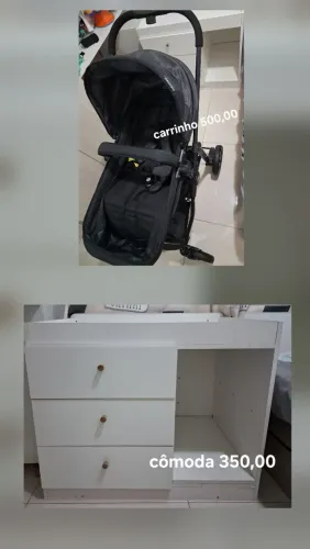 Carrinho de bebê e cômoda 