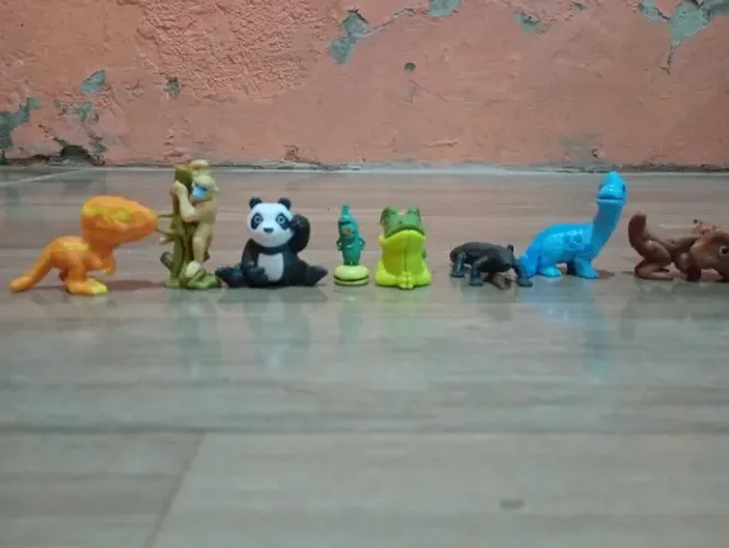 Brinquedo do kinder ovo 