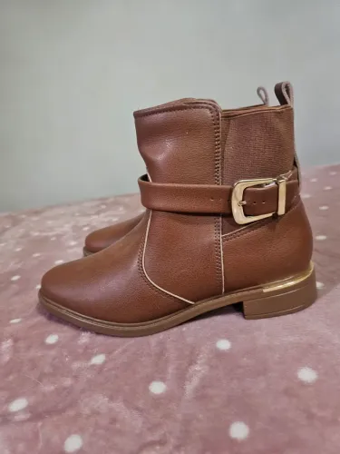 Bota vizzano lindíssima nova