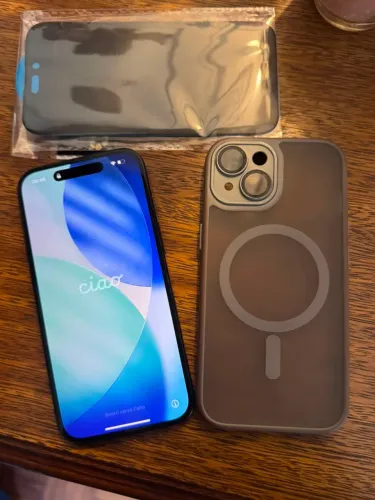 Celular iPhone 15 128Gb impecável