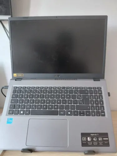 Acer Aspire Go 15 / i5/ 477gb ssd / 8gb RAM