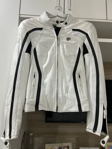 Jaqueta Feminina OXOSPORT Designed in Italy