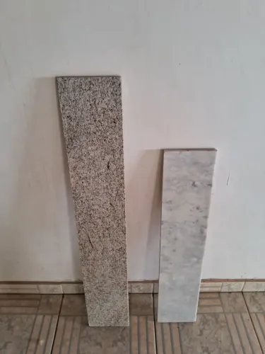 2 soleiras 1 de Granito 1,18 X 18 cm1/1 de Marmore 84 X 18 cm 2 juntas ou separado 70,00