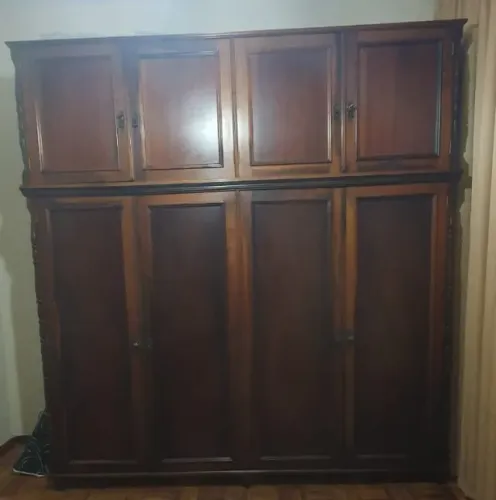 Guarda roupa casal de madeira