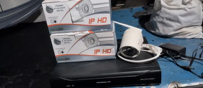 Câmeras novas e DVR