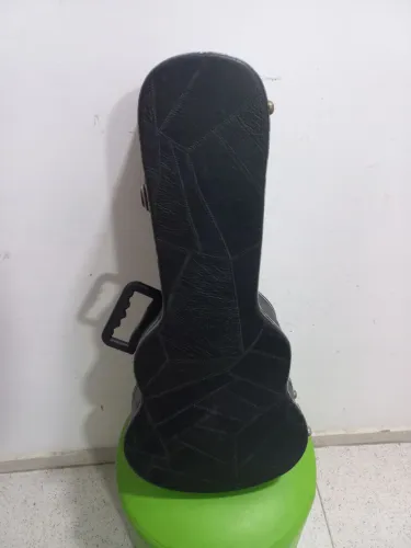 CASE DE LUXO PARA CAVAQUINHO