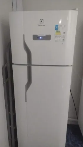 Geladeira Electrolux Frost Free TF39 : VENDA URGENTE, LEIA DESCRIÇÃO