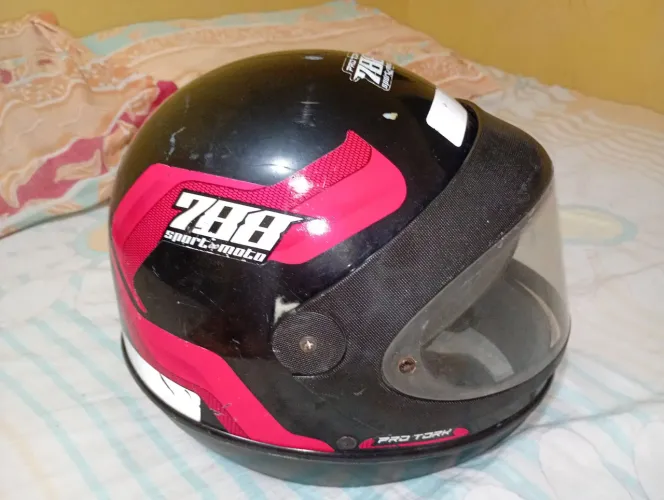 Capacete