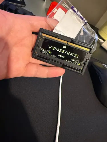 MEMÓRIA RAM 16GB CORSAIR 3200MHZ