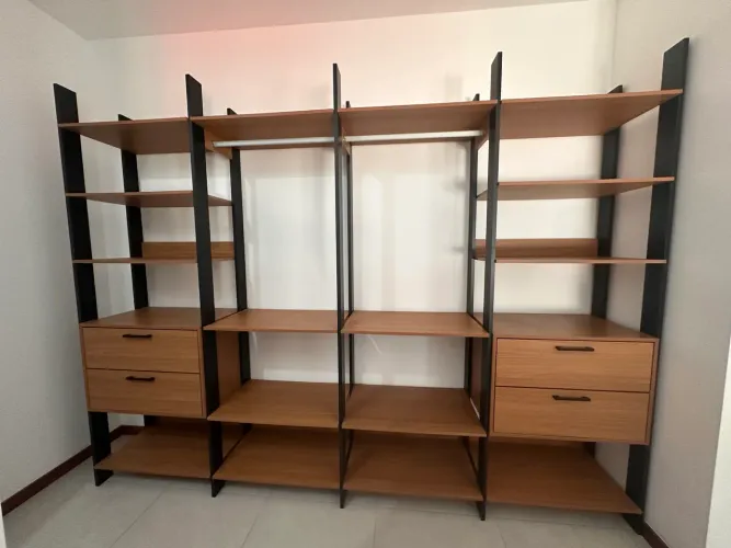 Closet 4 Torres com 2 Gaveteiros