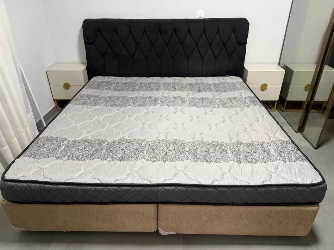 Colchão e base box king size 1,93 x 2,03 com cabeceira