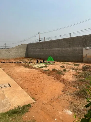 Casa para Venda em Limeira, Jardim Residencial Luiz Regitano, 2 dormitórios, 1 banheiro, 2
