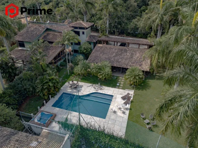 CASA - 5 dormitórios - PRAIA DO MORRO - Guarapari