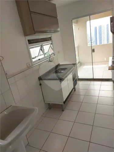 Apartamento com 3 quartos à venda ou para locação em Vila eldízia - SP