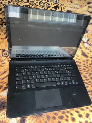 Notebook Sony Fit 14 e 4ª Ger Intel® Core i5-4200U, 8 Gb, HD 1Tb, 14" Touch, W8