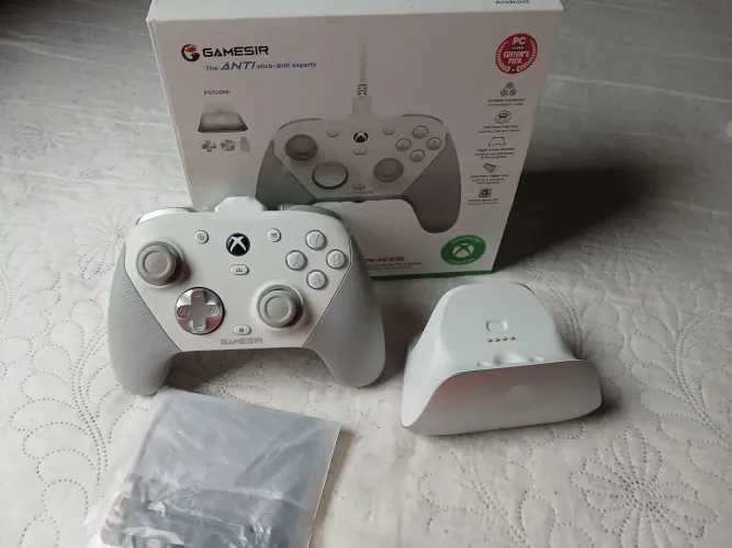 Vende-se controle gamesir g7 pro com nota fiscal 3 mês de uso