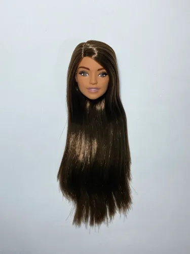 Boneca Barbie Daya com reroot