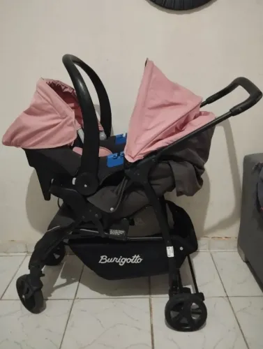 Conjunto carrinho de bebê mais bebê conforto!