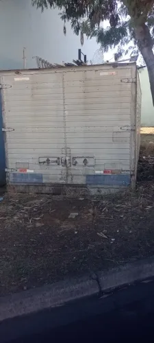 Bau