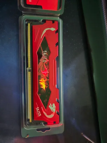 Memória RAM DDR4 8GB - Nova, apenas testada