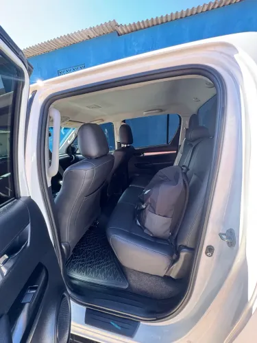 Toyota Hilux CD SR 4X4 2.8 TDI Diesel Aut. 2020