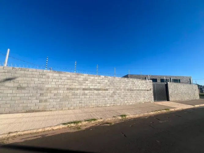 Barracão Novo para alugar