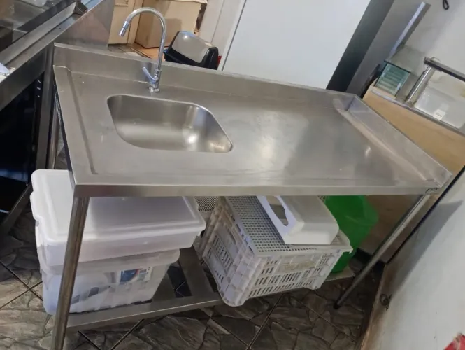 Pia de inox