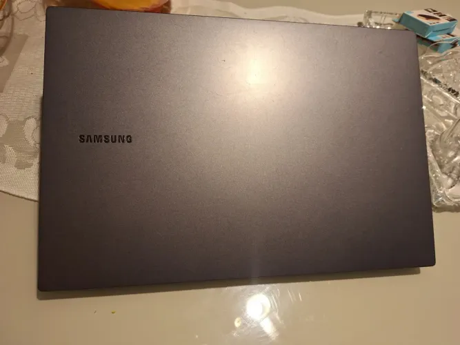 Notebook Samsung book, Tudo Funcionando. Dou garantia e aceito cartão