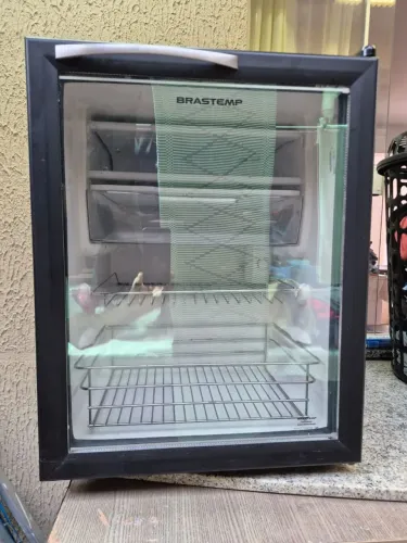 Frigobar Brastemp BZA08A