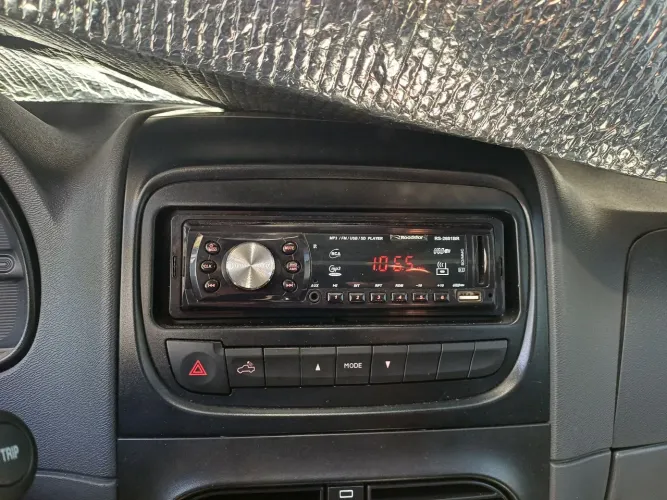 Radio carro Roodstar