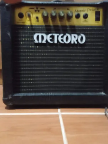Amplificador Cubo Meteoro 30W
