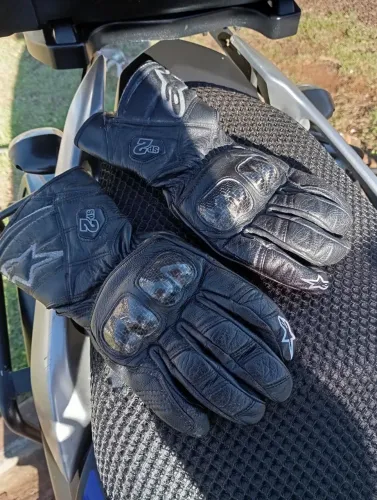 Luvas de couro motociclista marca Alpinestars modelo SP2 tamanho M