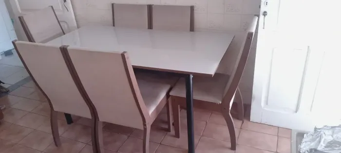 Mesa Madeira com tampo de Vidro 6 lugares