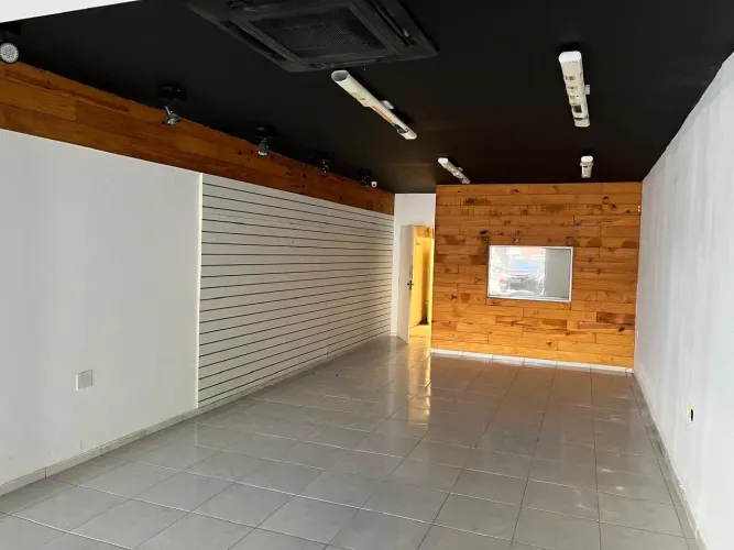 VENDO PONTO COMERCIAL Av Oliveira Paiva