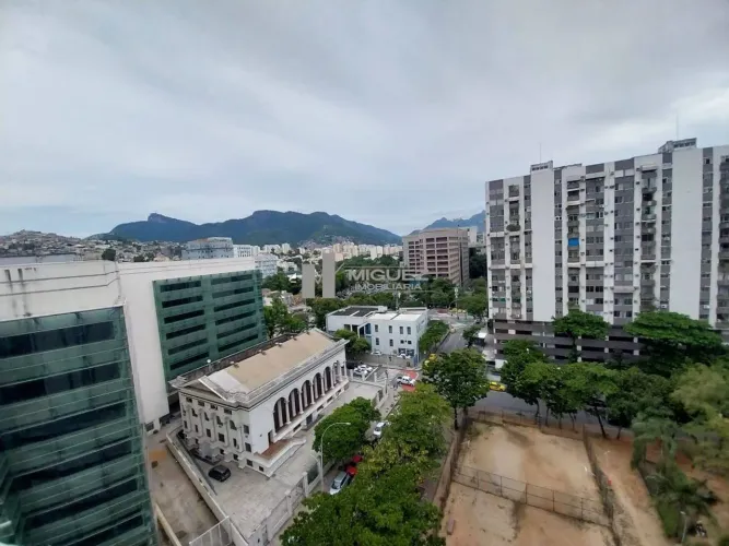 Apartamento à Venda, Rua Afonso Cavalcanti, Cidade Nova. 3 Quartos e 2 Vagas na Escritura.