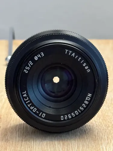 Lente Sony 25 mm T TArtisan
