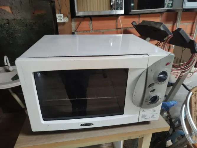 Forno Elétrico Fischer 44L funcionando tudo certinho.
