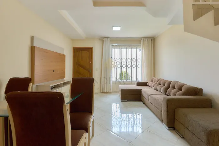 Sobrado com 3 quartos sendo 1 suíte à venda, 128 m2, PINHEIRINHO, CURITIBA - PR