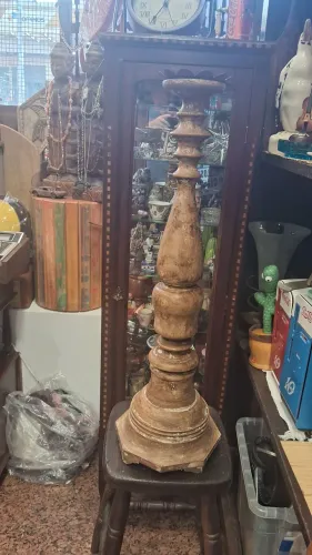 Tocheiro Antigo em Madeira 80 cm