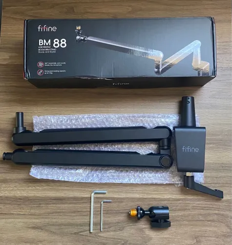 Suporte Microfone Fifine BM88