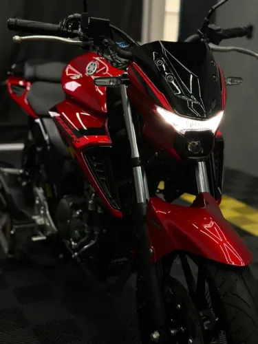 Yamaha Fazer FZ25 ABS ? Apenas 1.000 km, Vitrificada e com PPF
