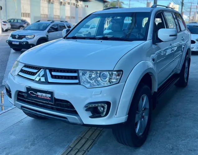 Mitsubishi Pajero HPE Full 3.2 4X4 T.i.dies. 5P AUT 2016