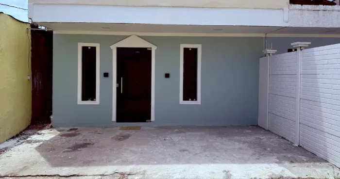 Aluga casa 