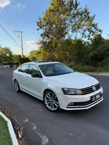 Volkswagen Jetta Highline 2.0 TSI 16V 4P Tiptronic 2016