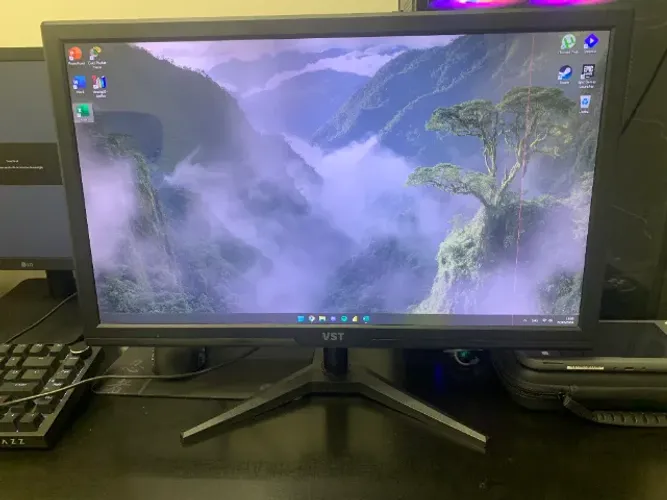 Monitor VST 22 polegadas com linha vermelha na tela