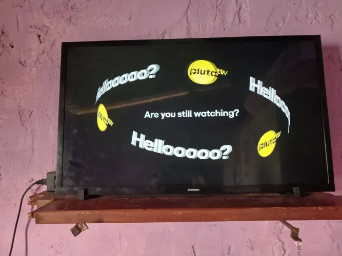 Tv Samsung smart tizen perfeita sem detalhe